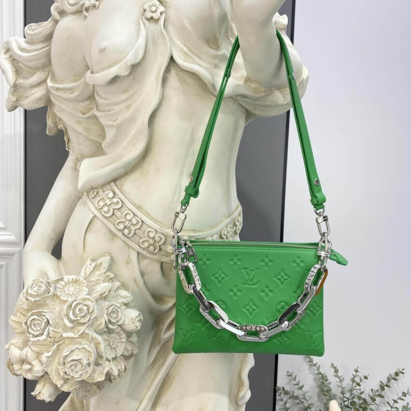 Louis Vuitton Coussin BB M57993