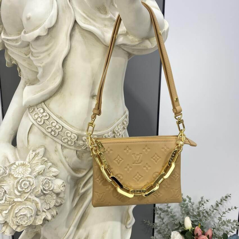 Louis Vuitton Coussin BB M57993