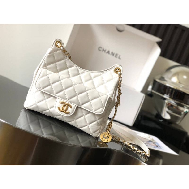 Chanel Hobo Bag in Shiny Crumpled Calfskin AS3690