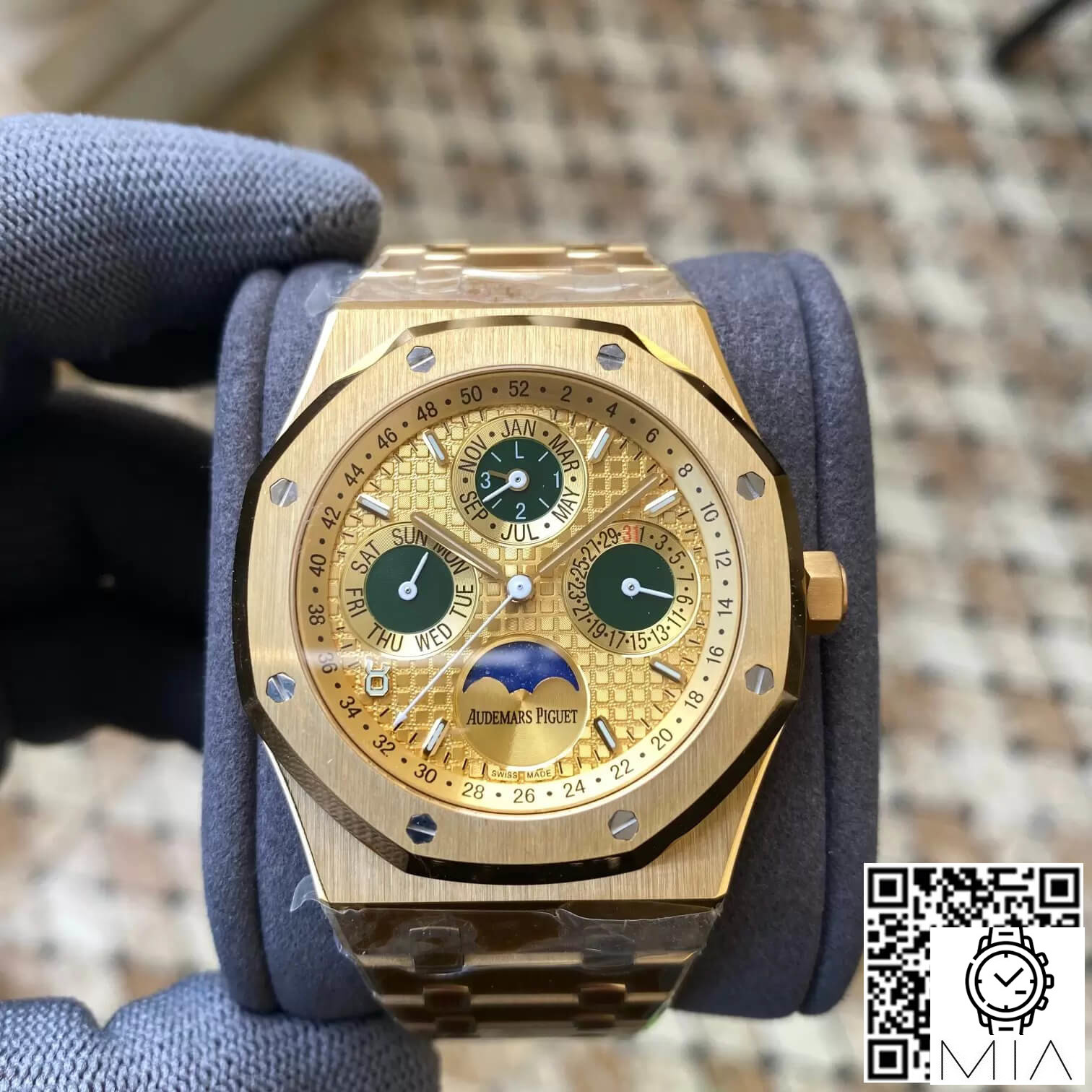 Audemars Piguet Royal Oak 26607BA.OO.1220BA.01 APS Factory Yellow Gold Dial