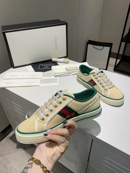 Gucci Tennis series GG sneakers