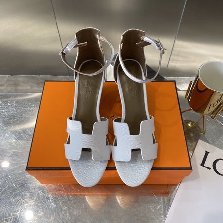 Hermes Wedges