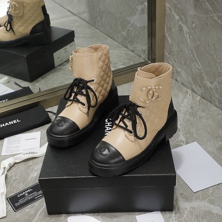 Chanel Diamond Check Boots CC Chain Buckle CC Embroidered Logo Heel Height: 4cm