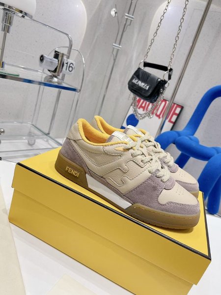 Fendi flat shoes casual sneakers