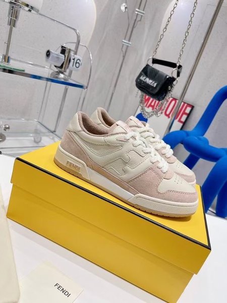 Fendi flat shoes casual sneakers