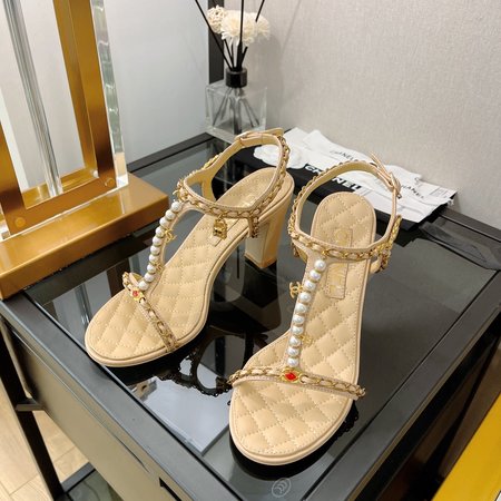 Chanel jewelry pendant pearl chain sandals