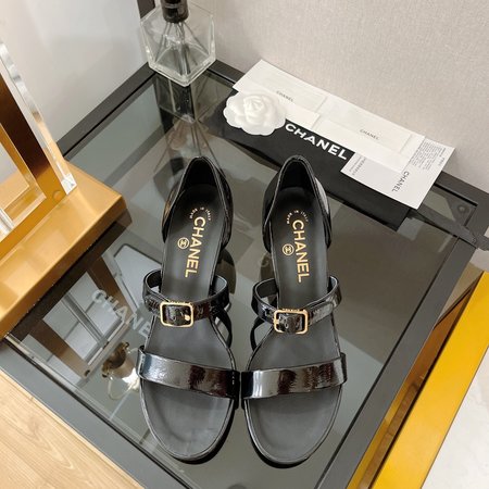 Chanel wrinkled patent leather sandals