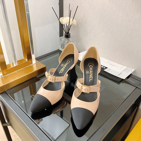 Chanel wrinkled patent leather sandals