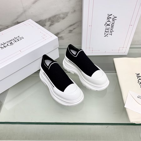 Alexander McQueen Tread Slick boots