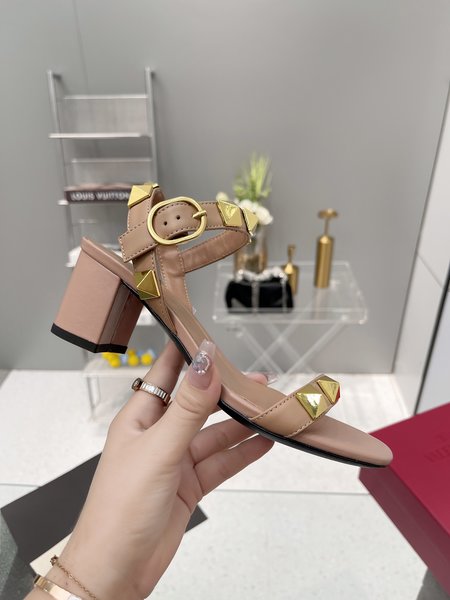 Valentino High heel