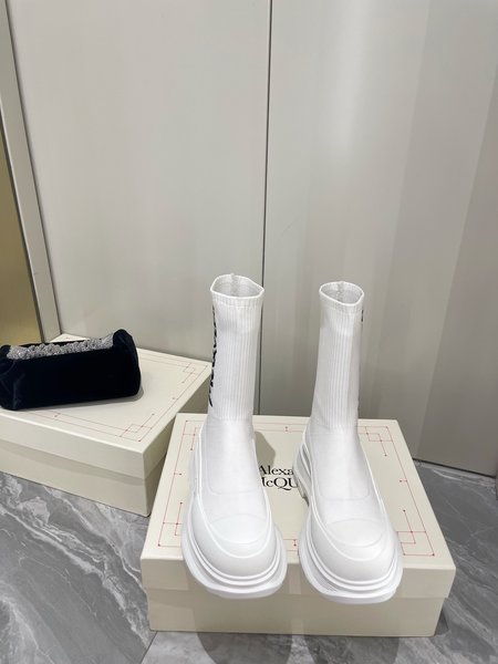 Alexander McQueen Graffiti Knit Tread Slick Boots
