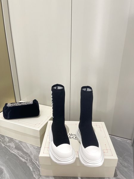 Alexander McQueen Graffiti Knit Tread Slick Boots