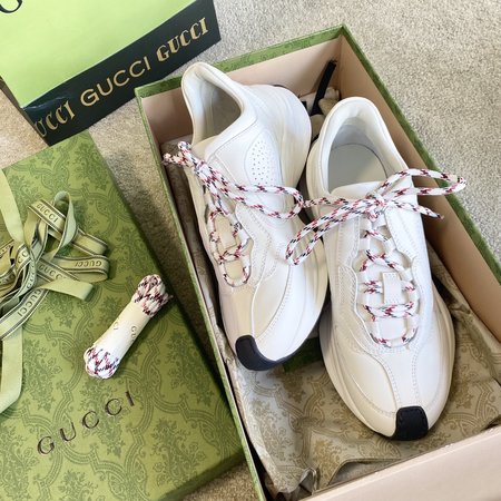 Gucci sports shoes