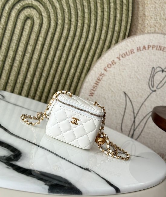 Chanel Vanity Case Lambskin Adjustable Chain Bag 66014
