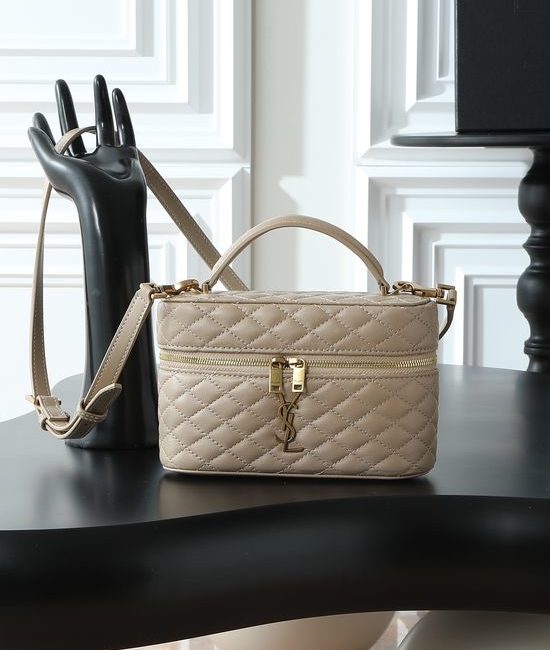 Yves Saint Laurent YSL GABY MINI Quilted Box Bag 766731