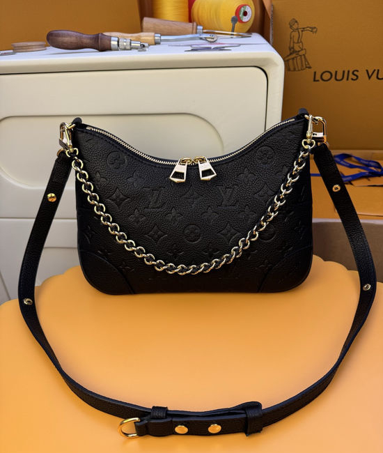 Louis Vuitton LV Boulogne Small Handbag M12930