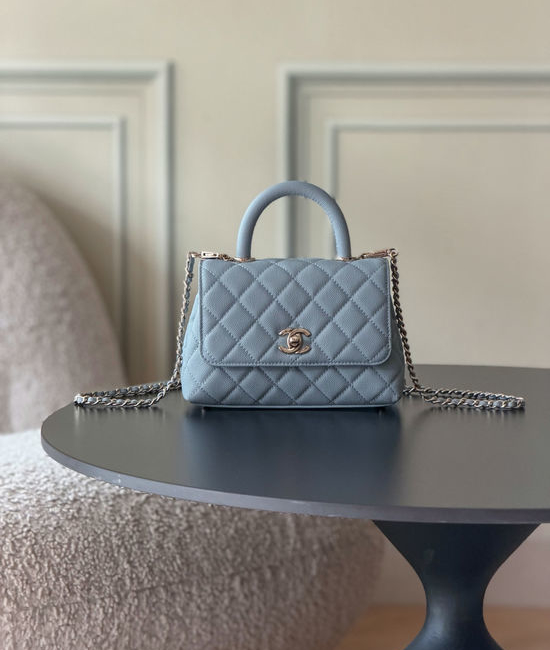 Chanel New 26c Elegant Small Handbag 18978