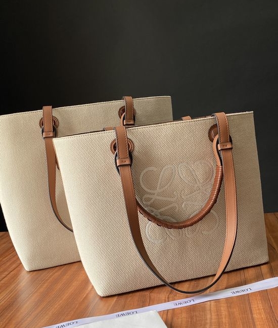 Loewe Anagram Tote Leather Handbag 3085