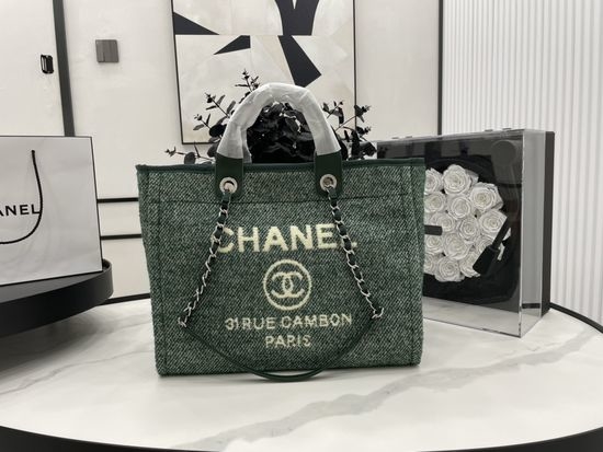 Chanel Beach Bag Large Capacity Canvas Tote 66941