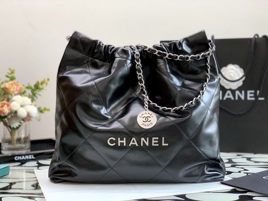 Chanel 22bag Calfskin Handbag 3260