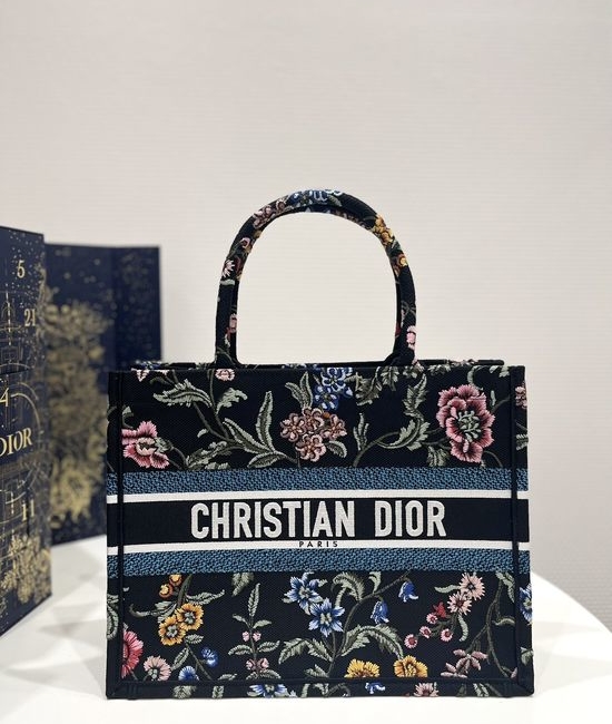 Christian Dior CD Tote Floral Embroidered Medium Bag 8001
