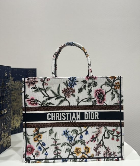 Christian Dior CD Tote Floral Embroidered Large Bag 8001