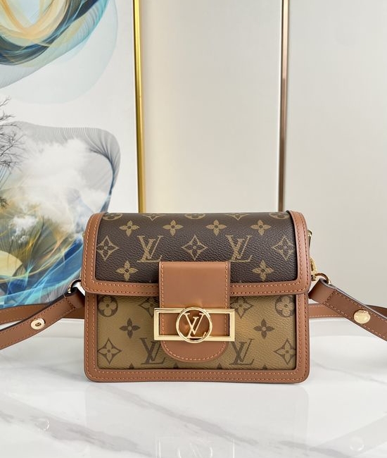 Louis Vuitton LV Dauphine Mini Bag M45959