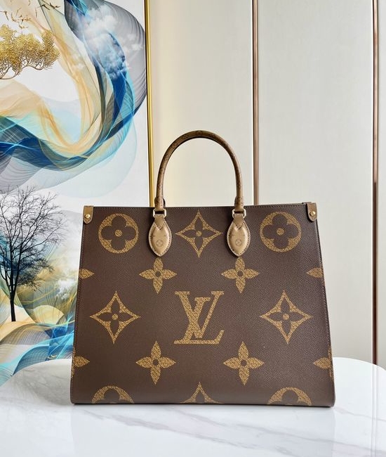 Louis Vuitton LV ONTHEGO Large Tote Bag M44576