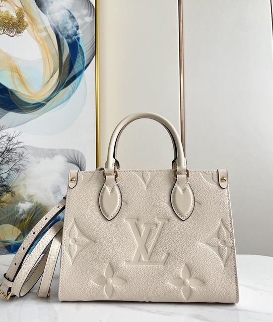 Louis Vuitton LV ONTHEGO Leather Tote Bag M46569