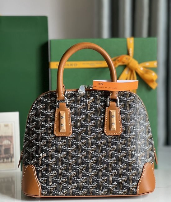 Goyard Vendome Shell Shaped Handbag 020205