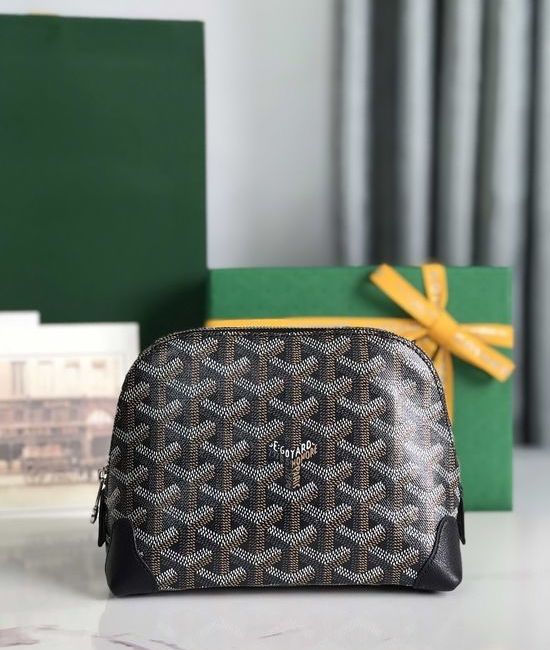 Goyard Vendome Pouch Shell Shaped Cosmetic Bag 020232