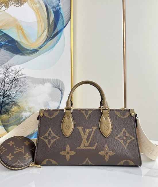 Louis Vuitton LV Onthego Monogram Tote Bag M46653