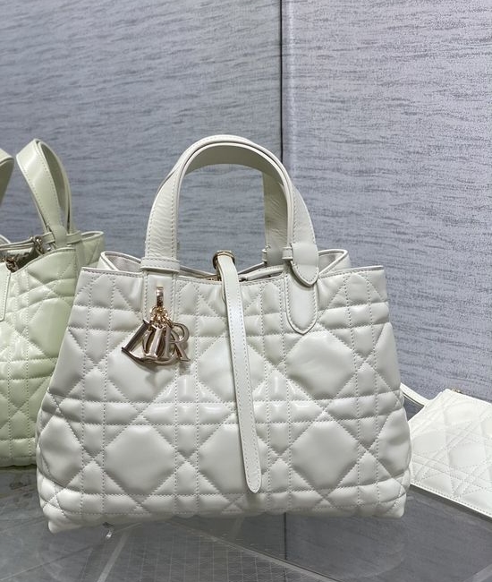 Christian Dior CD Toujours Medium Quilted Leather Bag 2821