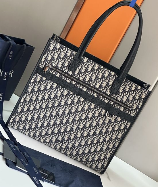 Christian Dior CD Safari Printed Handbag 93381