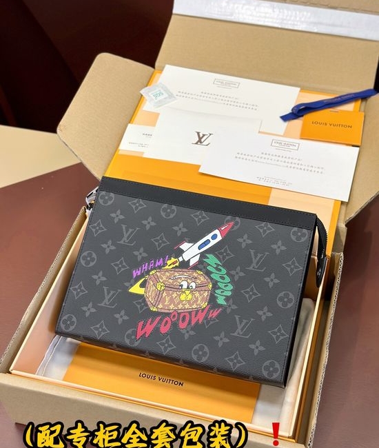 Louis Vuitton LV Monogram Eclipse Toiletry Pouch M80914