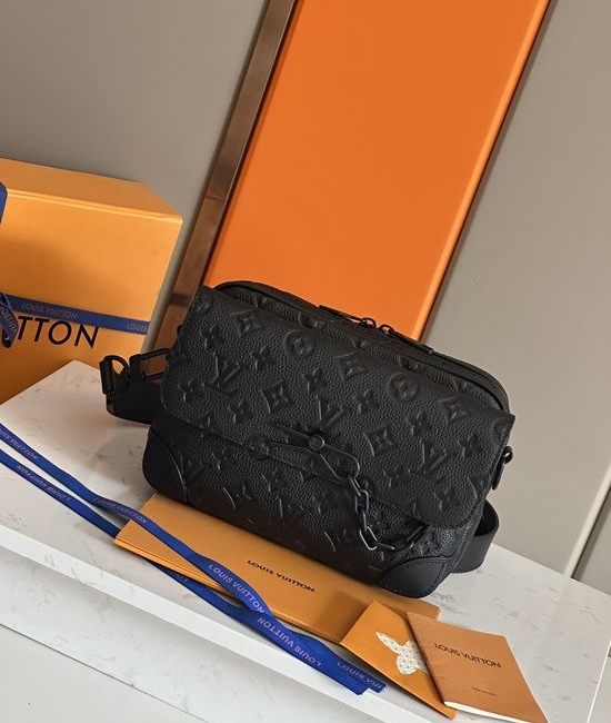 Louis Vuitton LV Steamer Messenger Bag M23742