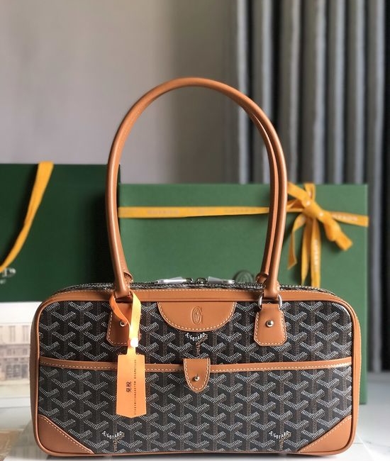 Goyard Vintage Baguette Bag Elegant Leather Handbag 020199