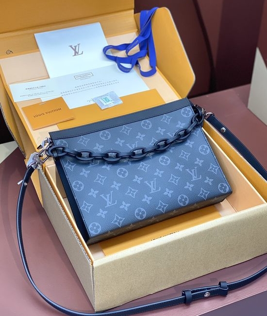 Louis Vuitton LV Monogram Eclipse Clutch M61692