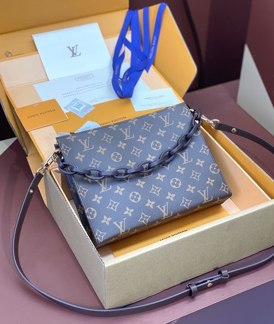 Louis Vuitton LV Monogram Canvas Toiletry Pouch M47542