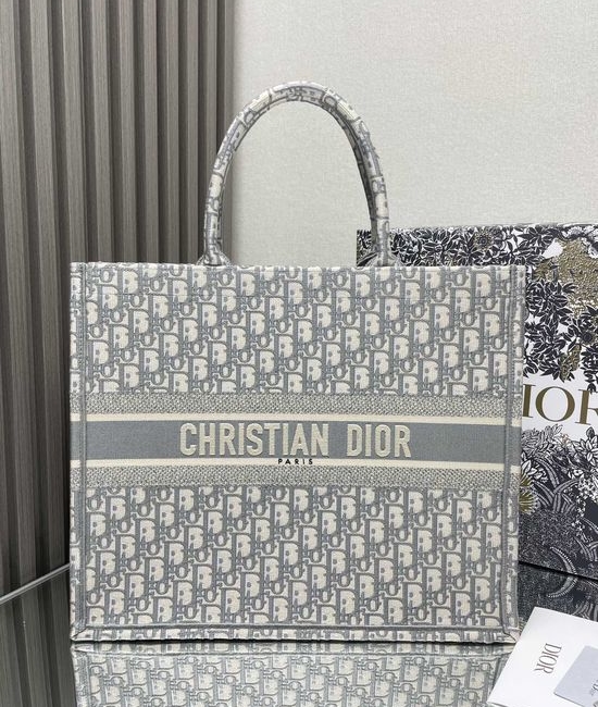Christian Dior CD Oblique Large Shopping Tote Bag