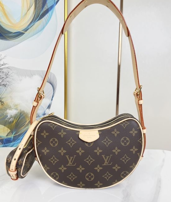 Louis Vuitton LV CROISSANT Monogram Accessory Pouch Bag M46828