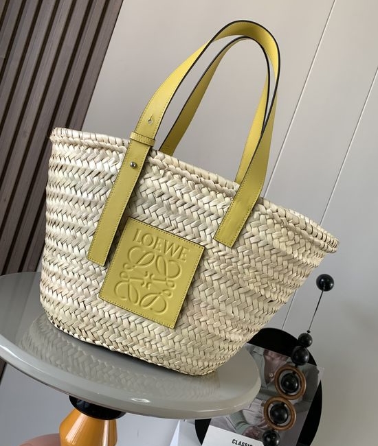 Loewe Basket Woven Palm Leaf and Calfskin Handbag 8005
