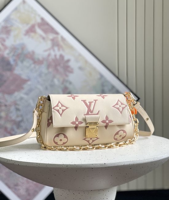Louis Vuitton LV Favorite Handbag Soft Grained Leather 9736