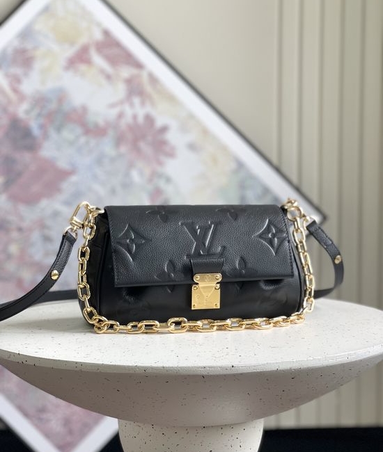 Louis Vuitton LV Favorite Crossbody Bag M45836