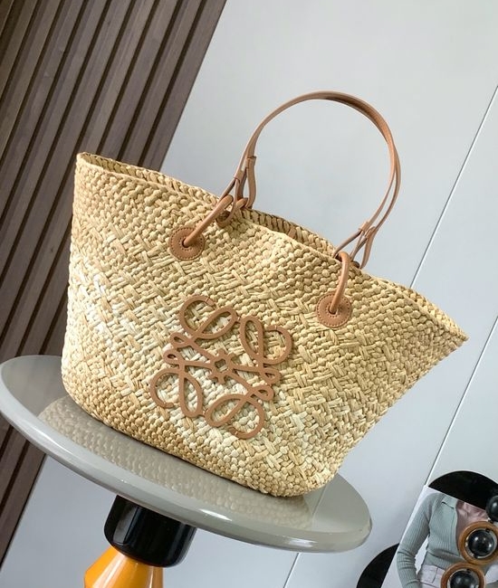 Loewe Anagram Basket Woven Palm Handbag 8008