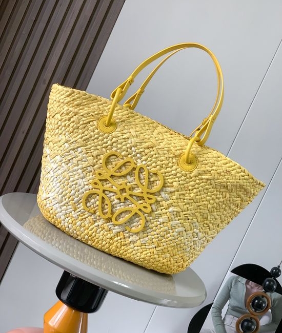 Loewe Anagram Basket Woven Palm Handbag 870
