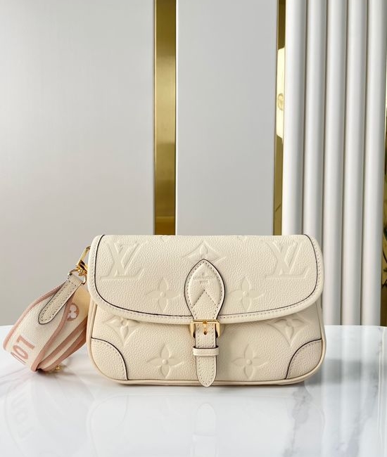 Louis Vuitton LV DIANE Leather Baguette Bag M46388