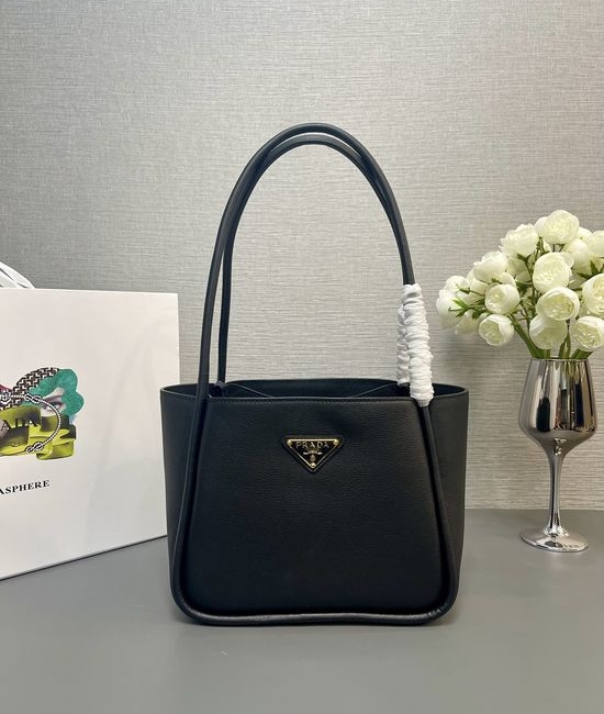 Prada Shoulder Bag Calfskin Large Capacity 1BG539