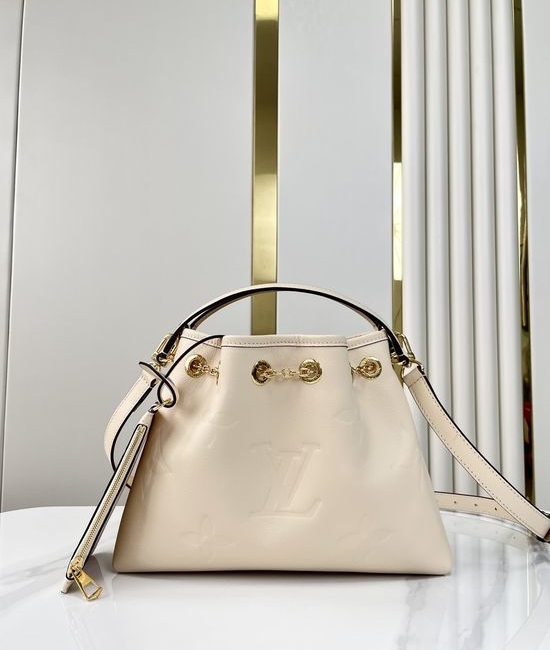 Louis Vuitton LV BUNDLE Leather Crossbody Bag M25452