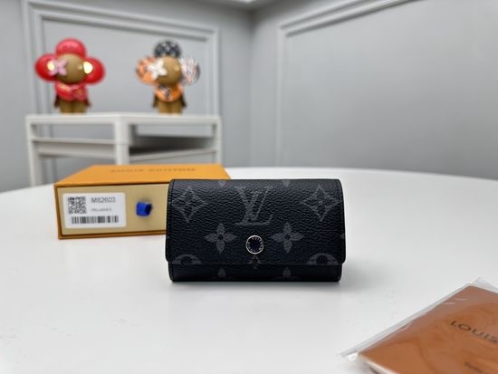 Louis Vuitton LV Key Holder M82603